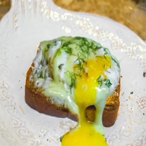 Sauce Essentials: Down and Dirty Hollandaise_image