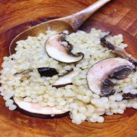 Instant Pot® Garlicky Mushroom Israeli Couscous_image