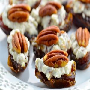 Blue Cheese and Pecan Stuffed Dates_image