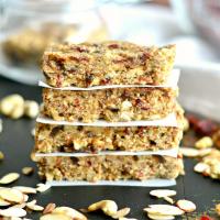 Grain-Free Date and Nut Bars_image