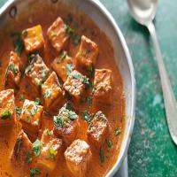 Fresh Indian Cheese in a Butter-tomato Sauce (Paneer Makhani)_image