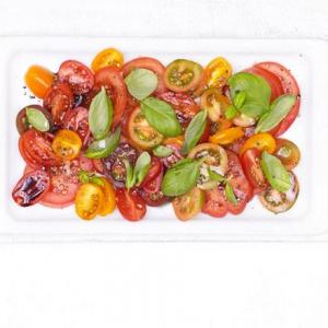 Rainbow tomato salad image