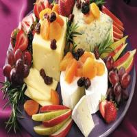 Elegant Cheese and Fruit Platter_image