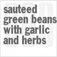 Sauteed Green Beans With Garlic And Herbs_image