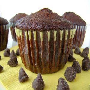 Eggless Chocolate Chipit Snackin' Muffins Recipe - Food.com_image