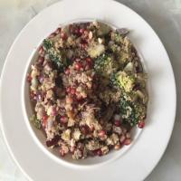 Quinoa Salad with Broccoli, Nuts, and Pomegranate_image