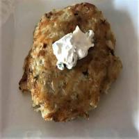 Latkes with Chive Sour Cream_image