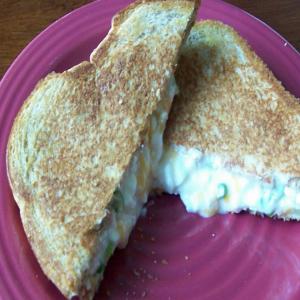 3 Cheese Toasted Sandwiches_image