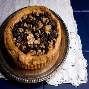 Poached Fig, Walnut, and Blue Cheese Tart Recipe_image