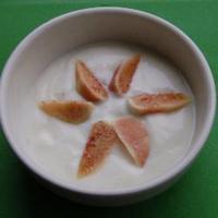 Simple Yogurt with Fresh Figs_image