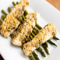 Pesto Baked Chicken With Fresh Asparagus_image