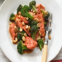 Asian Broccoli Chicken with Cashews image