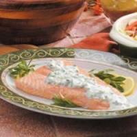 Grilled Salmon with Creamy Tarragon Sauce_image