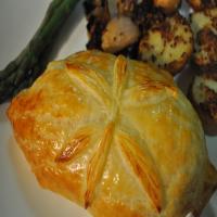 Herbed Chicken in Pastry_image