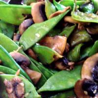Stir Fried Snow Peas and Mushrooms Recipe - (4.5/5) image