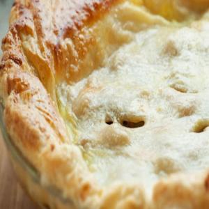 Puff pastry minced beef pie_image