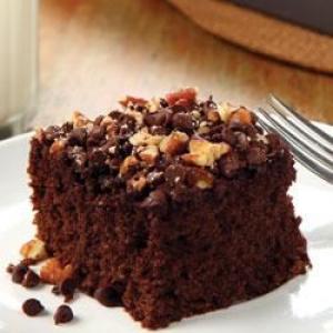 Chocolate-Chipper Cake_image