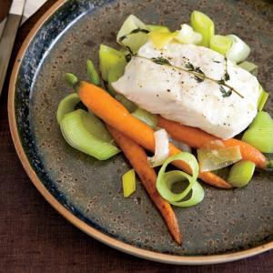 Casserole-Baked Halibut with Leeks and Carrots Recipe - (4.9/5)_image