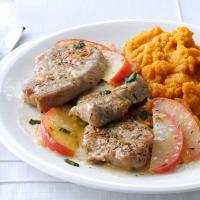 Pork Medallions with Sauteed Apples_image