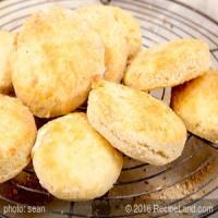 Grandma's Best Buttermilk Biscuits_image