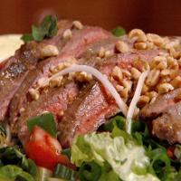 Steak Salad with Peanut-Lime Vinaigrette_image