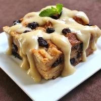 Best Bread Pudding with Vanilla Sauce_image