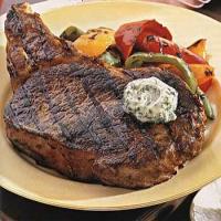 Rib-Eye Steaks with Bell Peppers and Gorgonzola Butter_image