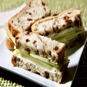 Cinnamon Apple and Havarti Tea Sandwiches_image