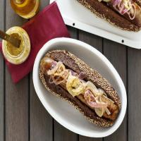 Wisconsin Beef-and-Cheddar Brats image