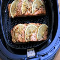 Lemon-Garlic Air Fryer Salmon image