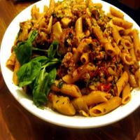 Penne With Chicken, Prosciutto, Artichoke and Sun-Dried Tomatoes_image