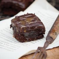 Caramel-Layered Dark Chocolate Brownies image