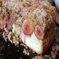 Streuselkuchen Topped W. Fresh Fig or Peach, Plum (Bread Machine_image