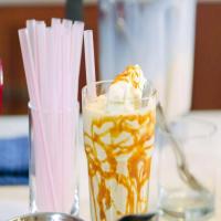 Vanilla Caramel Bourbon Milkshake_image