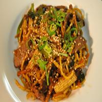 Spicy pepper beef with noodles_image