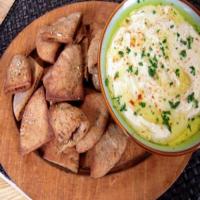 Classic Hummus with Spiced 'n Baked Pita Chips_image