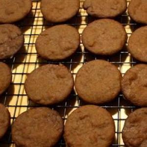 Moravian Spice Cookies_image