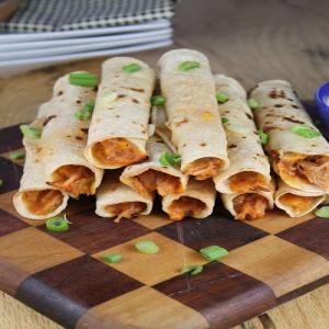 Cheesy Pulled Pork Taquitos_image