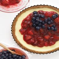 Red, White, and Blueberry Cheesecake Tart_image