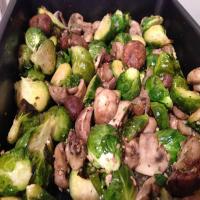 Roasted Brussel Sprouts With Mushrooms & Bacon_image