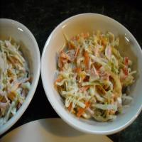 Creamy Coleslaw With Bell Peppers & Red Onion_image