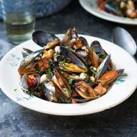 Mussels with chorizo, beans & cavolo nero image