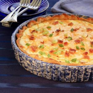 Bacon, Cheese, and Caramelized Onion Quiche_image