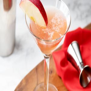 Cranberry Margarita With Apple-Cinnamon Tequila Recipe_image