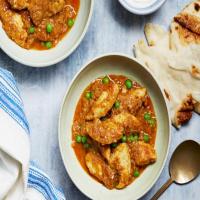 15-Minute Indian Curry with Chicken and Peas image