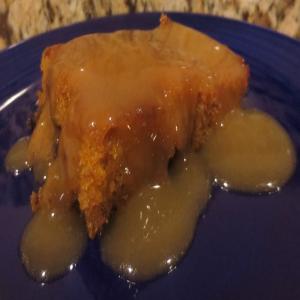 Scrumptious Pumpkin Cake With Apple Cider Caramel Topping_image