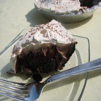 V's Creamy Chocolate Pie_image