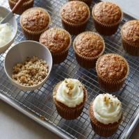 Carrot Cupcakes with Cream Cheese Frosting_image