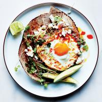 Chile-and-Olive-Oil-Fried Egg With Avocado and Sprouts_image