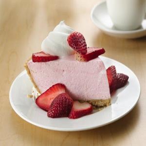 No Bake Creamy Strawberrry Pie Recipe - (4.5/5) image